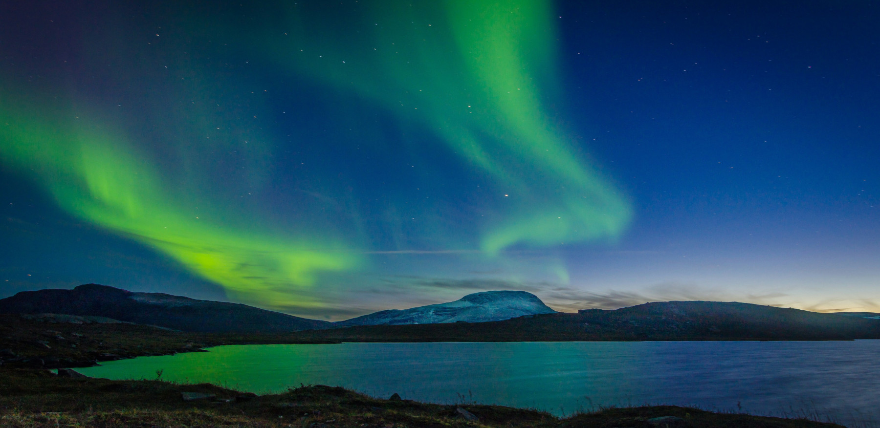 Bajo el cielo boreal